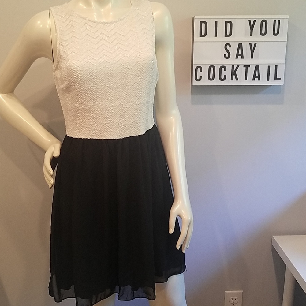 Black/White Sparkly Cocktail Dress